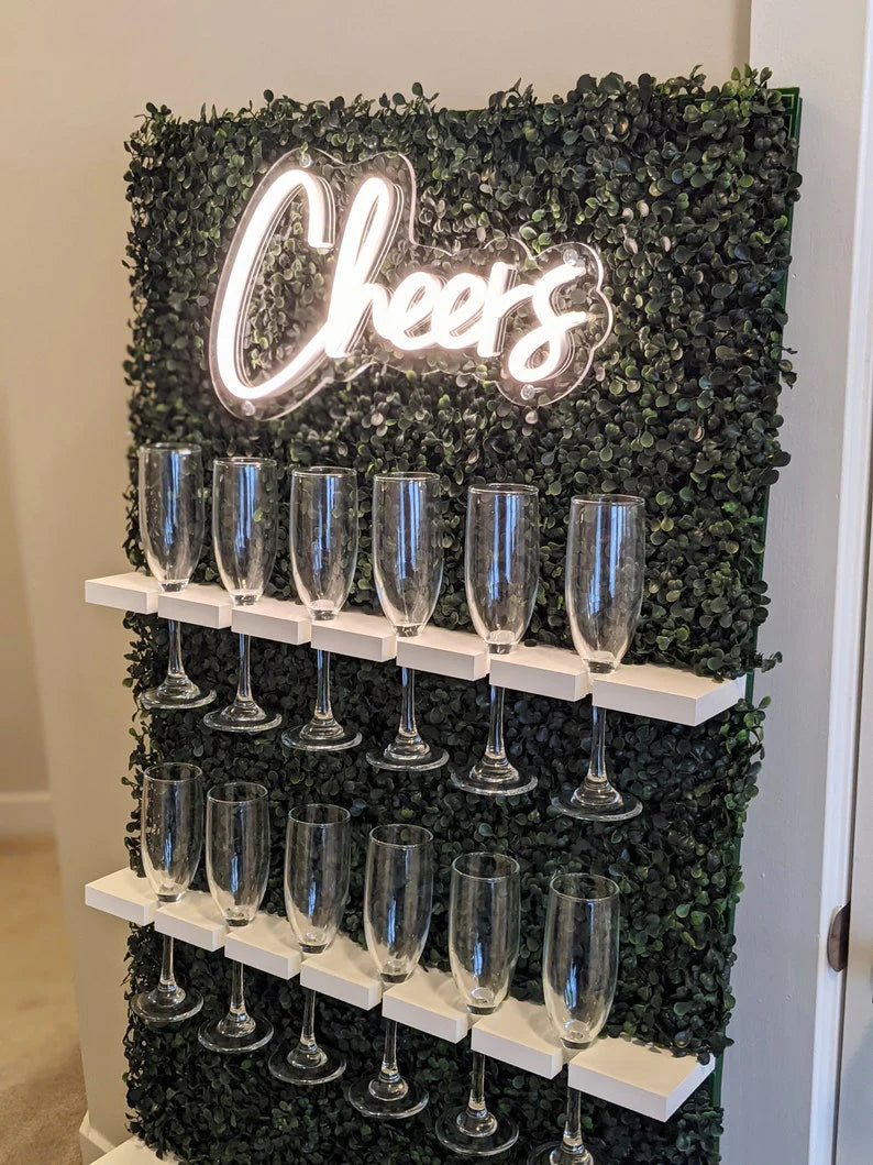 Boxwood Champagne Wall